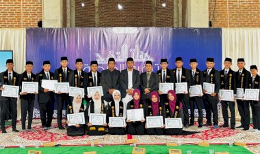 Air Mata Iringi Haflah Takharruj Angkatan VIII Mahad An Nahla