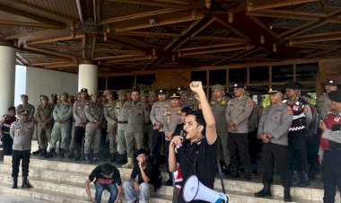 Gerakan Mahasiswa DEMA UIN Ar-Raniry Bersama Mahasiswa Aceh Bersatu untuk Aceh yang Lebih Baik