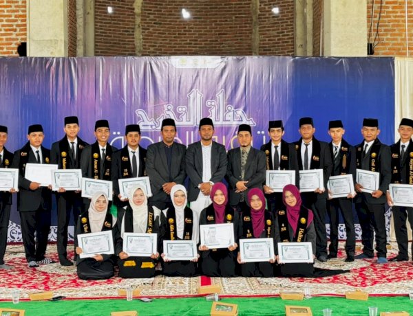 Air Mata Iringi Haflah Takharruj Angkatan VIII Mahad An Nahla