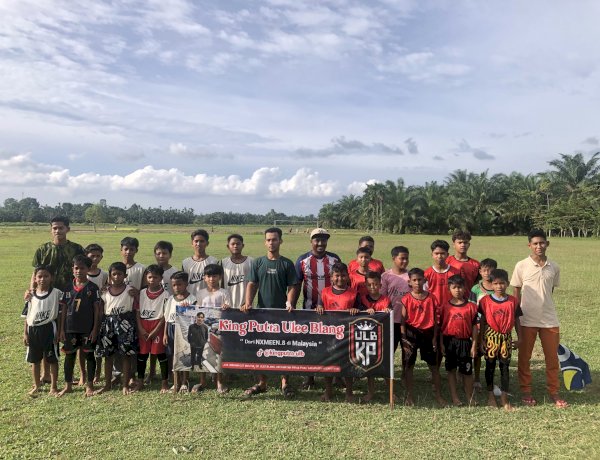 Cetak Bibit Pesepak Bola Sejak Dini, Pemuda Ule Blang Gelar Pertandingan Anak Semarakkan HUT RI ke-81