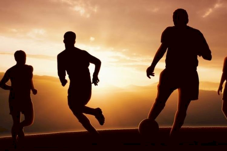 65 Karyawan dan  Dosen Unimal Uji Kekuatan Fisik di Lapangan Sepak Bola Kampus Bukit Indah