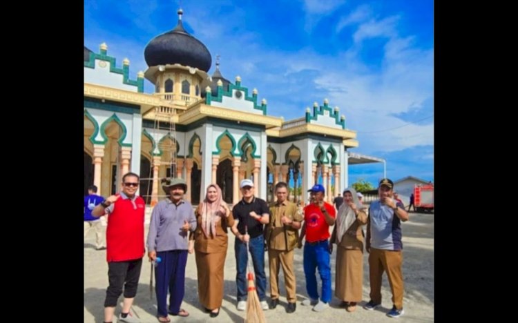 ASN RSU Cut Meutia Ikuti Gotong Royong Massal Menyambut Ramadhan dan Dukung Program 100 Hari Kerja Bupati Aceh Utara