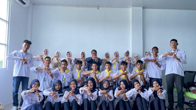 Workshop Public Speaking “The Power Of Your Voice: Suaramu, Senjatamu” Dorong Kepercayaan Diri PMR Wira se-Kota Lhokseumawe