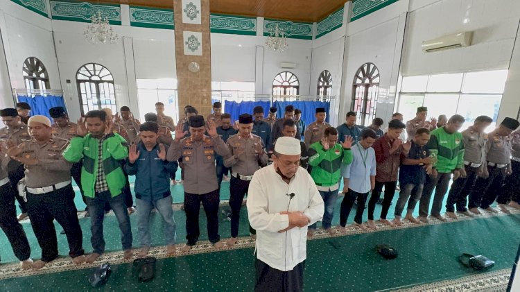 Polres Lhokseumawe dan Komunitas Ojek Online Gelar Sholat Ghoib untuk Almarhum Affan Kurniawan