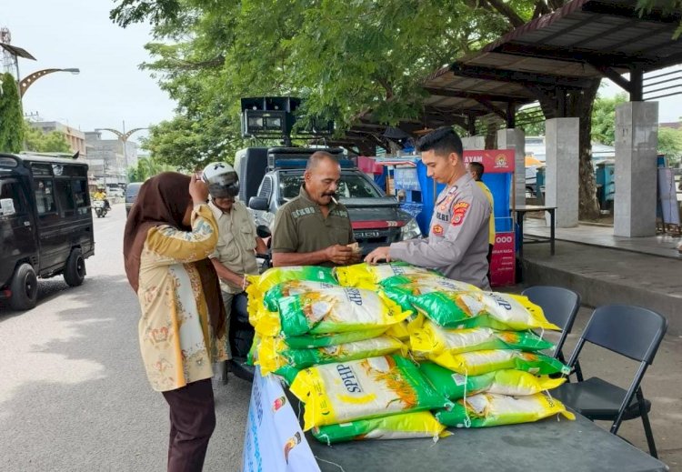 Gerakan Pangan Murah Polri di Lhokseumawe, 1 Ton Beras Habis Dibeli Warga
