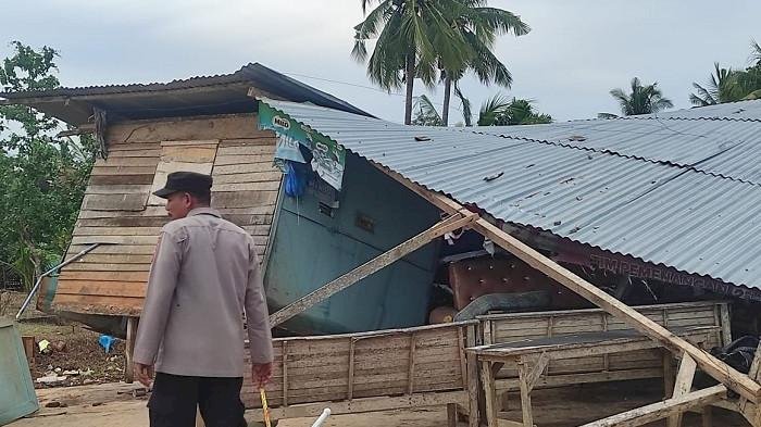 ‎Angin Kencang Rusak Tujuh Rumah Warga di Aceh Utara, Kerugian Ditaksir Rp 50 Juta