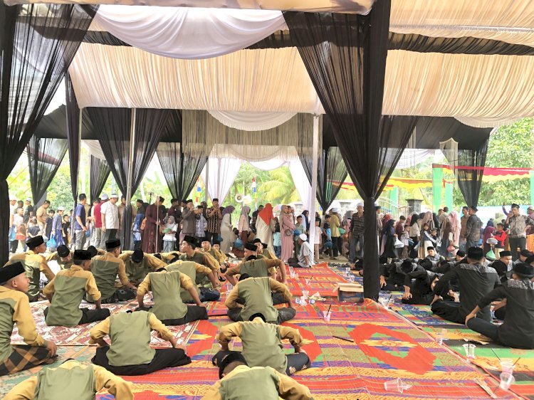 Kolaborasi Dua Grup Dikè Meriahkan Maulid Nabi di Alue Dama, Antusiasme Masyarakat Membludak